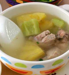 想<a href='http://www.99-jk.com/html/jf/index.html'><u>减肥</u></a> 这些汤晚上千万不能喝