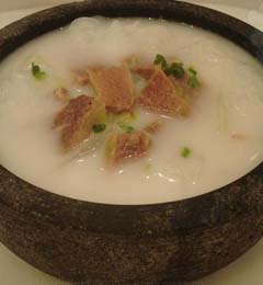 想<a href='http://www.99-jk.com/html/jf/index.html'><u>减肥</u></a> 这些汤晚上千万不能喝
