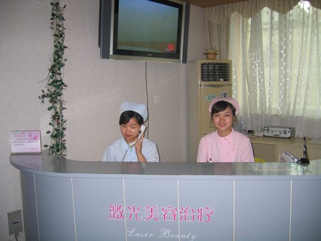 <a href='http://www.99-jk.com/html/zx/index.html'><u>整形</u></a>者最爱章子怡鼻子 病态美学愁煞专家(图)