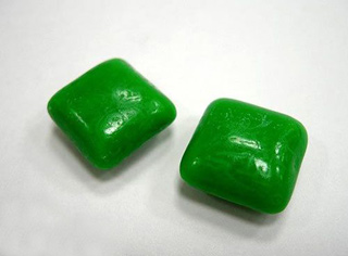 Խ