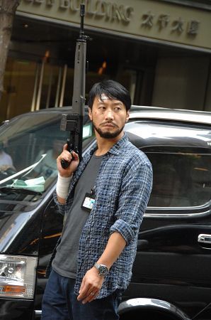 电影《火龙》中环而拍 被报婚讯黎明“躲猫猫”