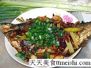 东坡鳊鱼之清蒸菜谱图片