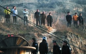 山西王家岭煤矿生命探测通道打通(图)
