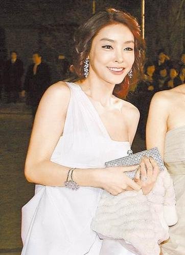 自杀张紫妍老板庭审纪录曝光 警方被指处置消极