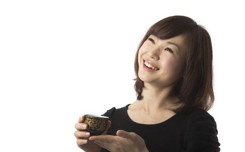 高血压的罪魁祸首是钠 学会五招来预防 如何预防高血压 高血压的预防方法 怎么预防高血压